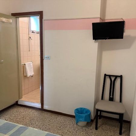 Hotel Nives Rimini Dış mekan fotoğraf