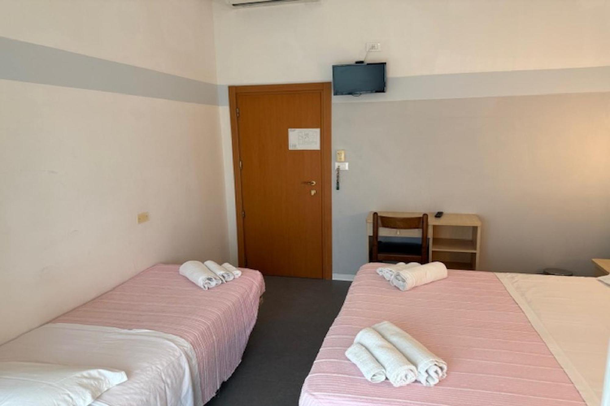 Hotel Nives Rimini Dış mekan fotoğraf