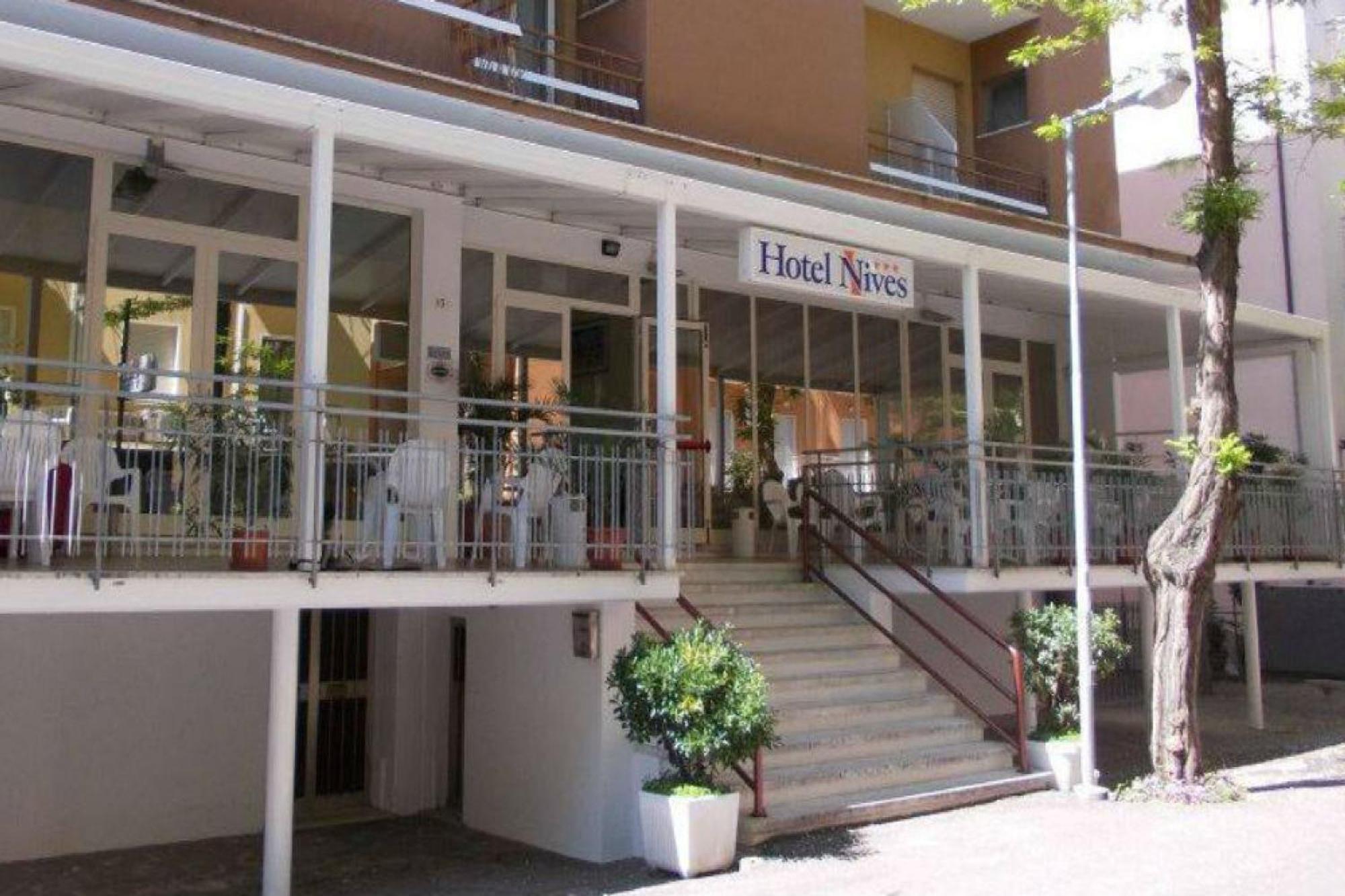 Hotel Nives Rimini Dış mekan fotoğraf